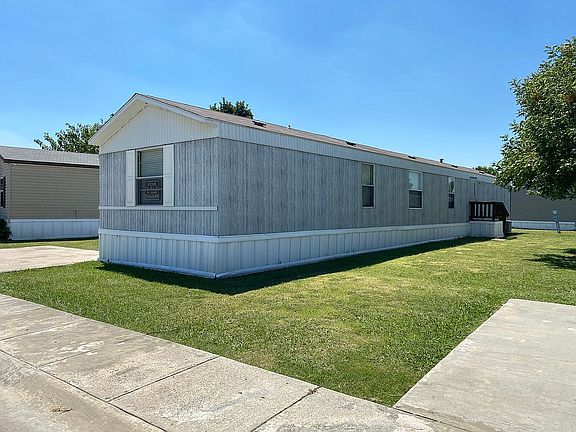 3rd image of 1800 Preston On The Lake Blvd Trailer 355