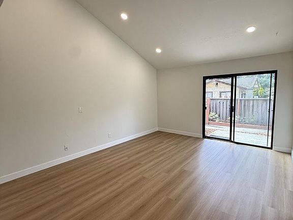 5th image of 65 Grandview St Unit B
