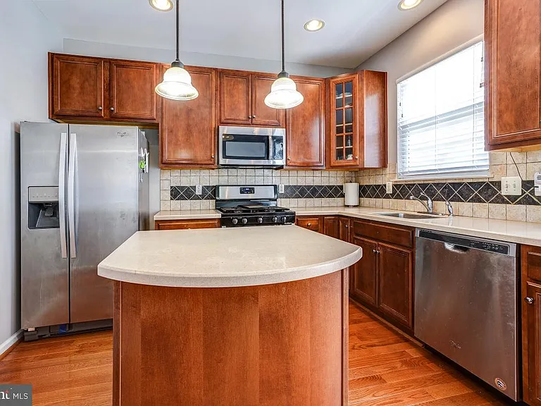 4281 S Capitol St SW — Photo 36