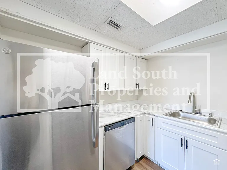 246 Mary Catherine Ct — Photo 7