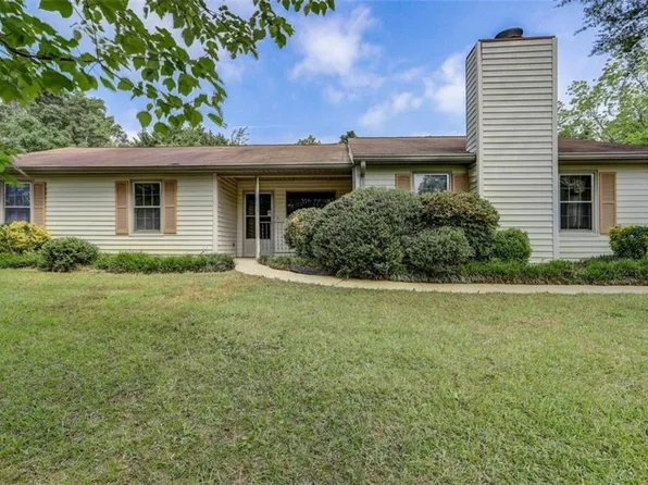 1740 Beechwood Blvd, Gainesville, GA 30504