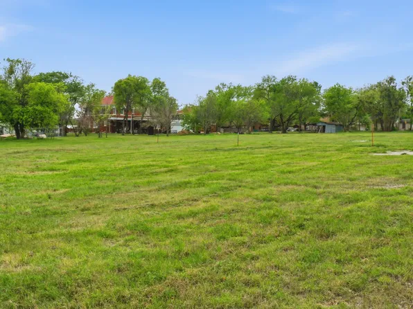 955 N Ollie St, Stephenville, TX 76401