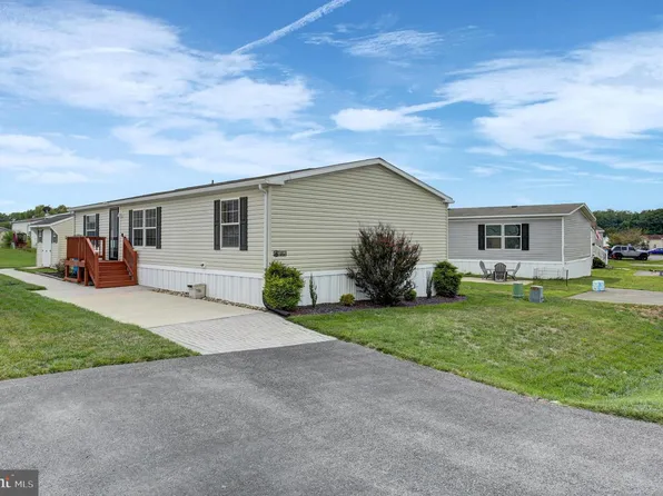 16935 Longfellow Ct, Hagerstown, MD 21740