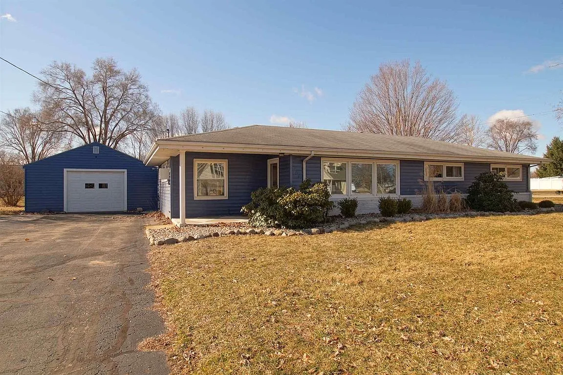 403 E Effie Mae St photo 1