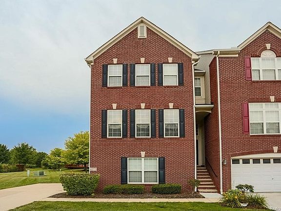 4th image of 43775 Cherry Grove Ct E