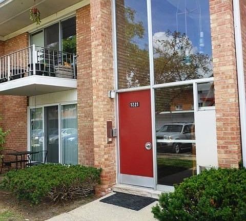 3rd image of 1221 Island Dr APT 103