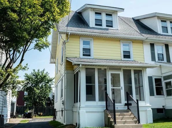 15 W Forestview Rd, Brookhaven, PA 19015