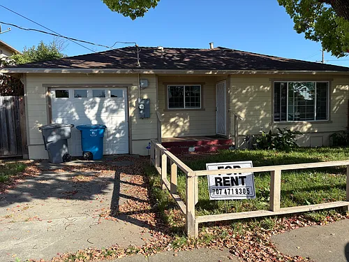 116 Carquinez St Photo 1