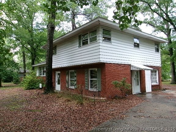 3rd image of 704 McNeill Dr