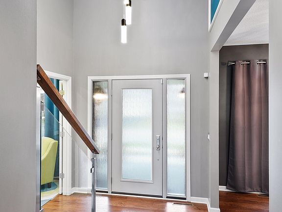 5th image of 10542 Watersedge Ln
