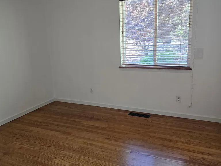 3525 Ashfork Dr — Photo 15
