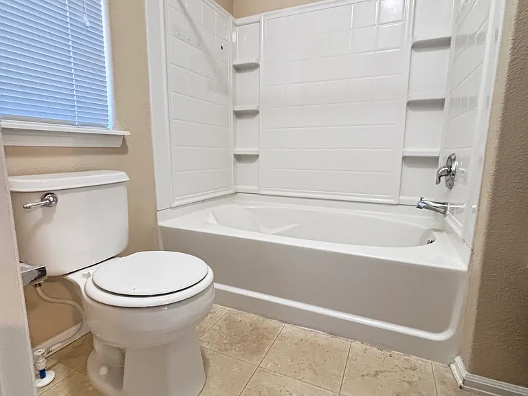7628 Canyon Oak Dr — Photo 7