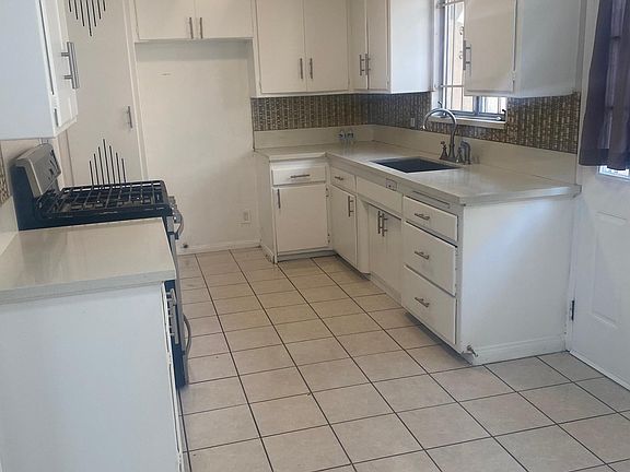 2nd image of 7921 Crenshaw Blvd