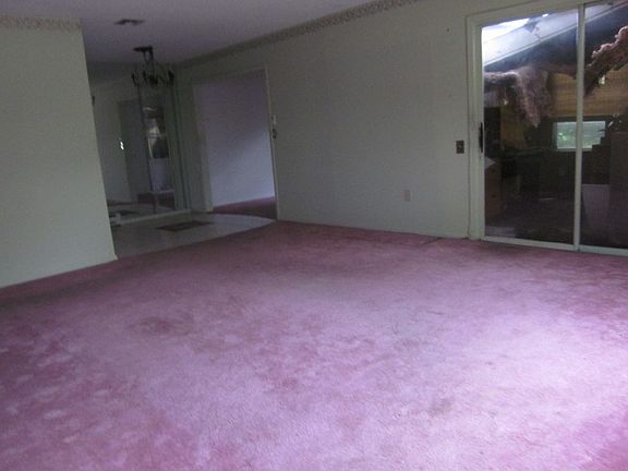 Additional Living Room