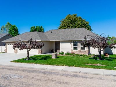 345 N Magnolia Pl, Middleton, ID, 83644