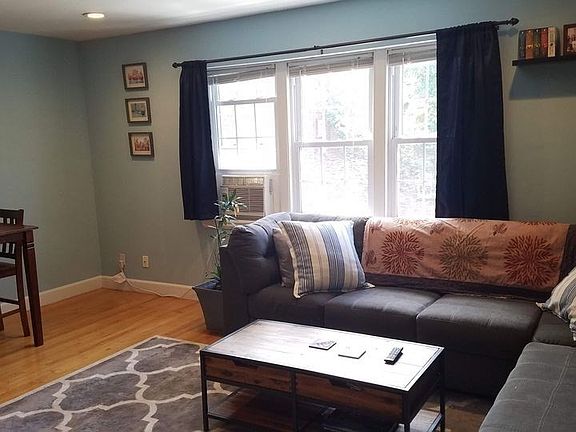 2nd image of 108 Maple St APT 4