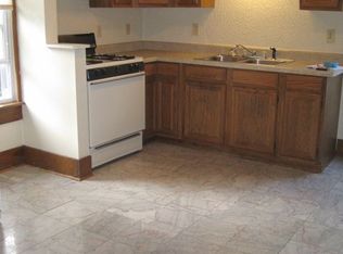 514 1/2 E Exchange St, Owosso, MI 48867