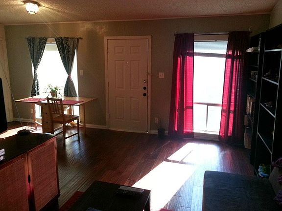 4th image of 602 W 51st St APT 103