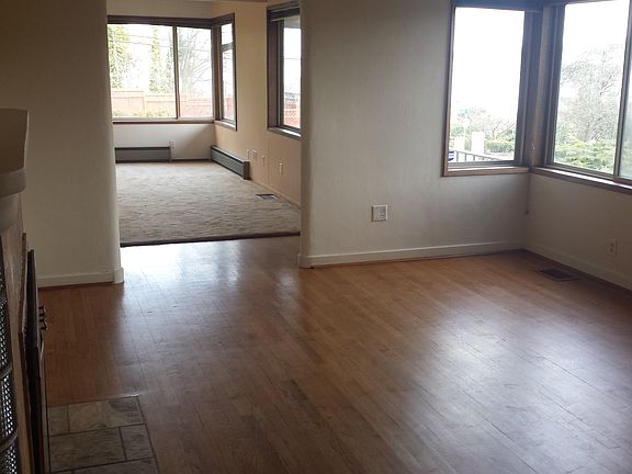 Living room 11x17 (not including front room)
