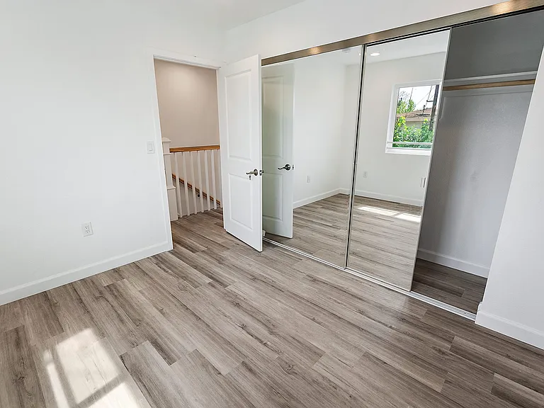1416 W 79th St — Photo 15