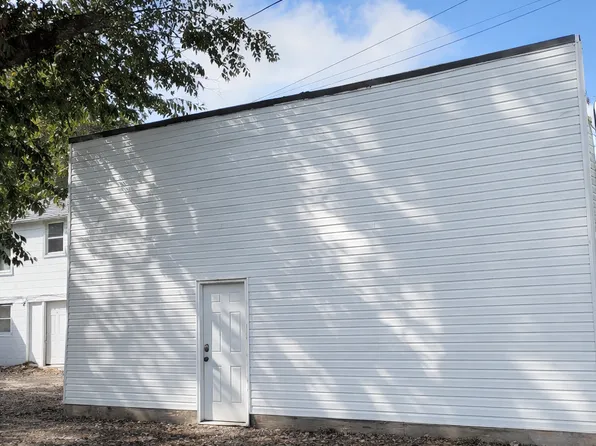 306 1/2 Hollywood Ave, Hampton, VA 23661