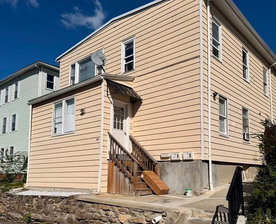 1st image of 69 Fox St