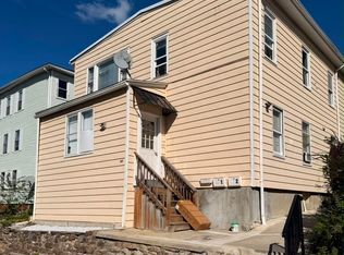 69 Fox St, Worcester, MA 01604