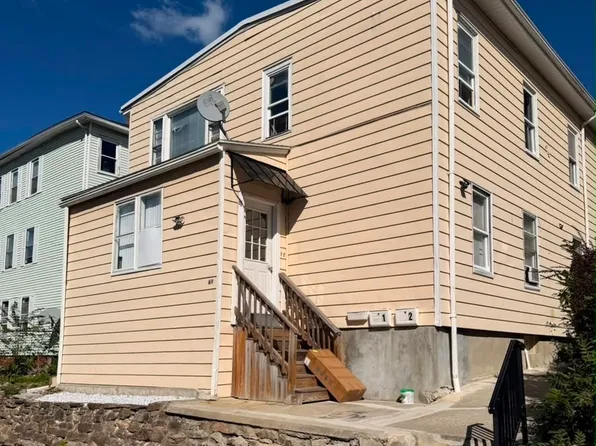 69 Fox St, Worcester, MA 01604