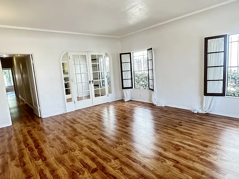 1607 S Sierra Bonita Ave — Photo 14