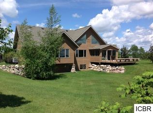 417 Congdon Ave, Coleraine, MN 55722