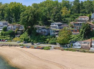 75-25 W Shore Rd, Pt Washington, NY 11050
