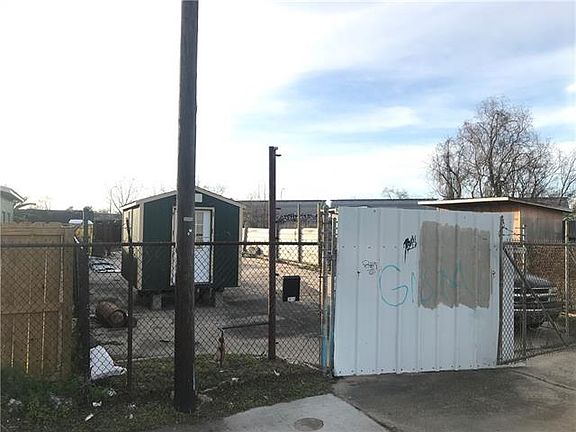 3rd image of 3016 Franklin Ave