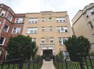 1421 W Farwell Ave #B3, Chicago, IL 60626