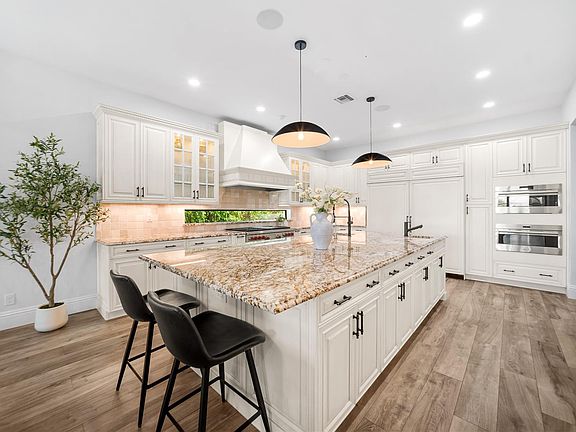 4th image of 10343 S Barnsley Drive