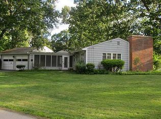 86 Westonia Ln, Warwick, RI 02889