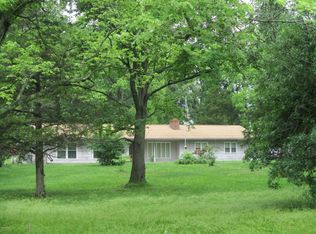 12524 S Park Rd, Benton, IL 62812