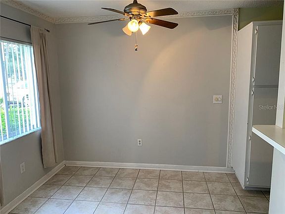 5th image of 1824 Bough Ave Unit 2