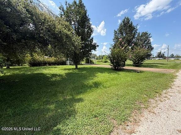 2nd image of 156 Phil Ln