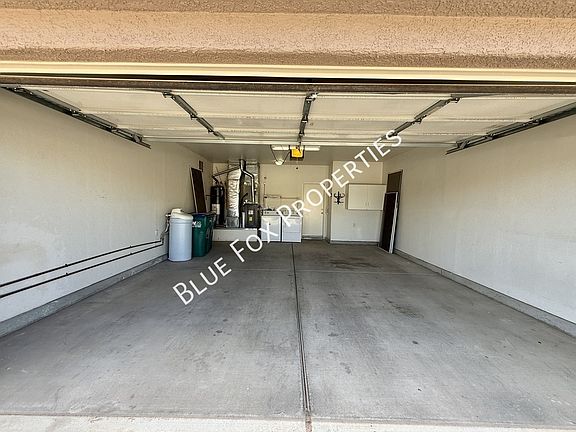 3rd image of 7992 W Cottonwood Wash Way
