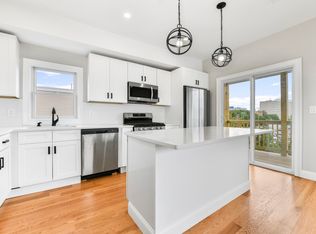 286 Maverick St APT 2, Boston, MA 02128