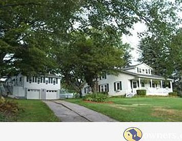 Cape Cod with Inlaws qtrs/apt on corner lot