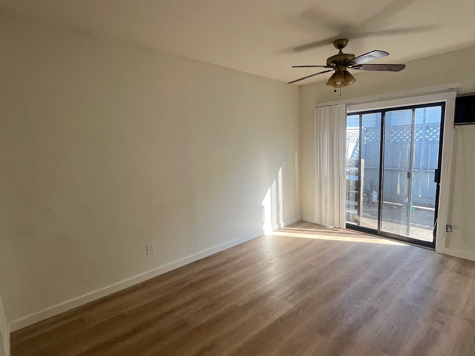 2 bed, $1,500 — Photo 3