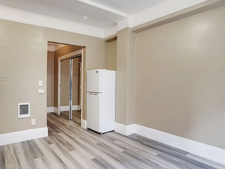 621 Taylor St — Photo 35