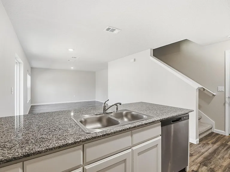 64 Foxhall Ln — Photo 8