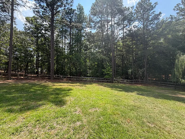 332 Quail Holw — Photo 45