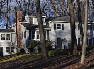 5 Wells Ln, Warren, NJ 07059