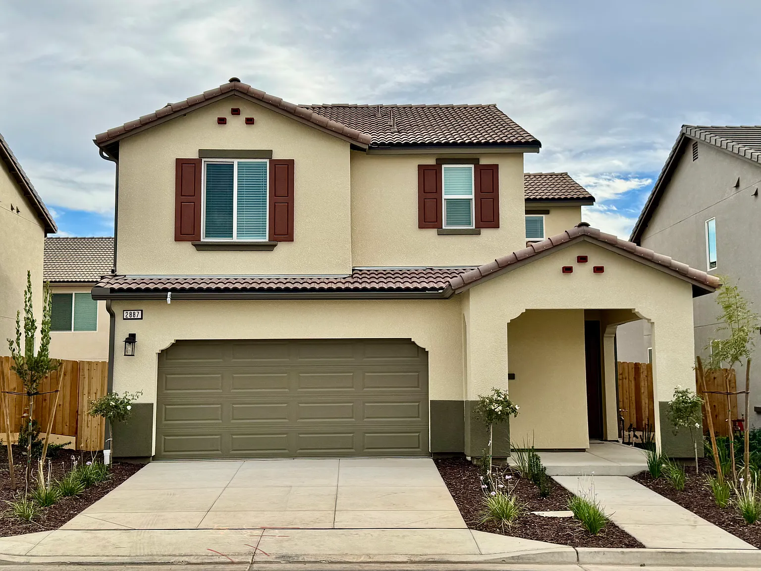 3 bed, 2.5 bath, 1553 sqft, $2,595 — Photo 1