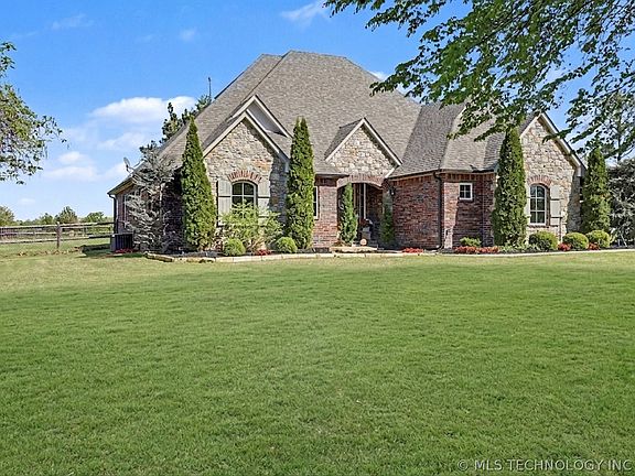 2nd image of 2135 S 280th East Ave