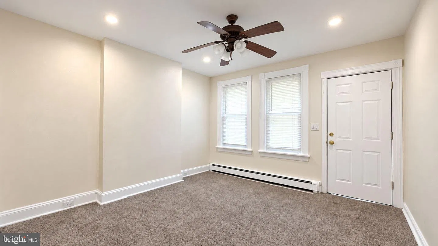 2 bed, 1.0 bath, 730 sqft, $1,950 — Photo 4