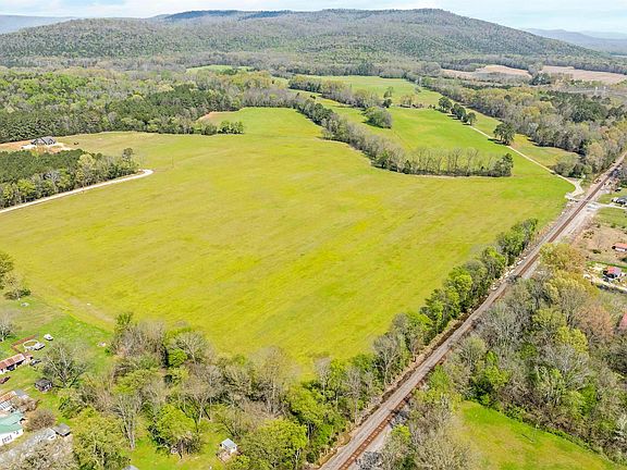 4th image of Main St